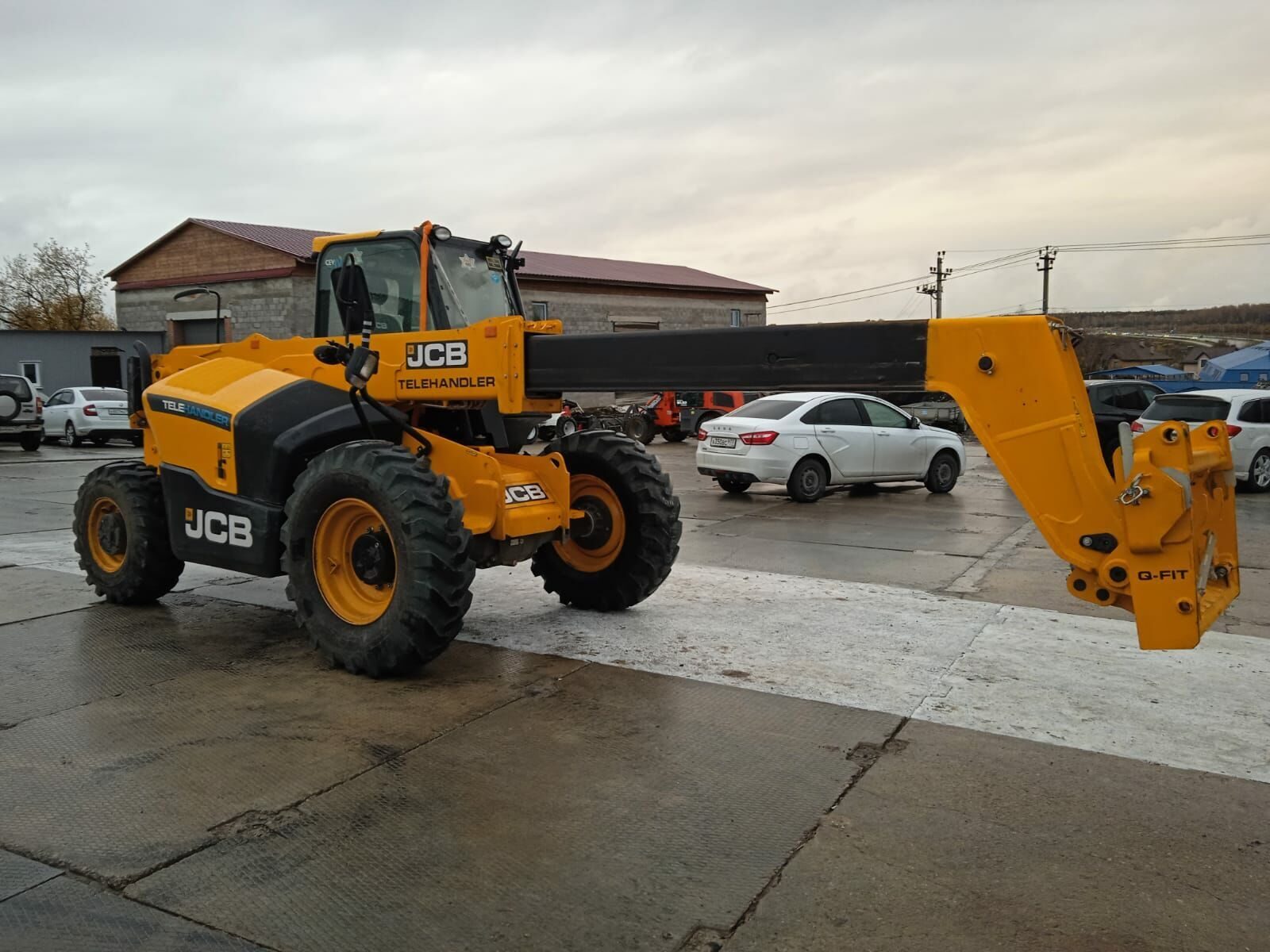 Телескопический погрузчик JCB 530-70